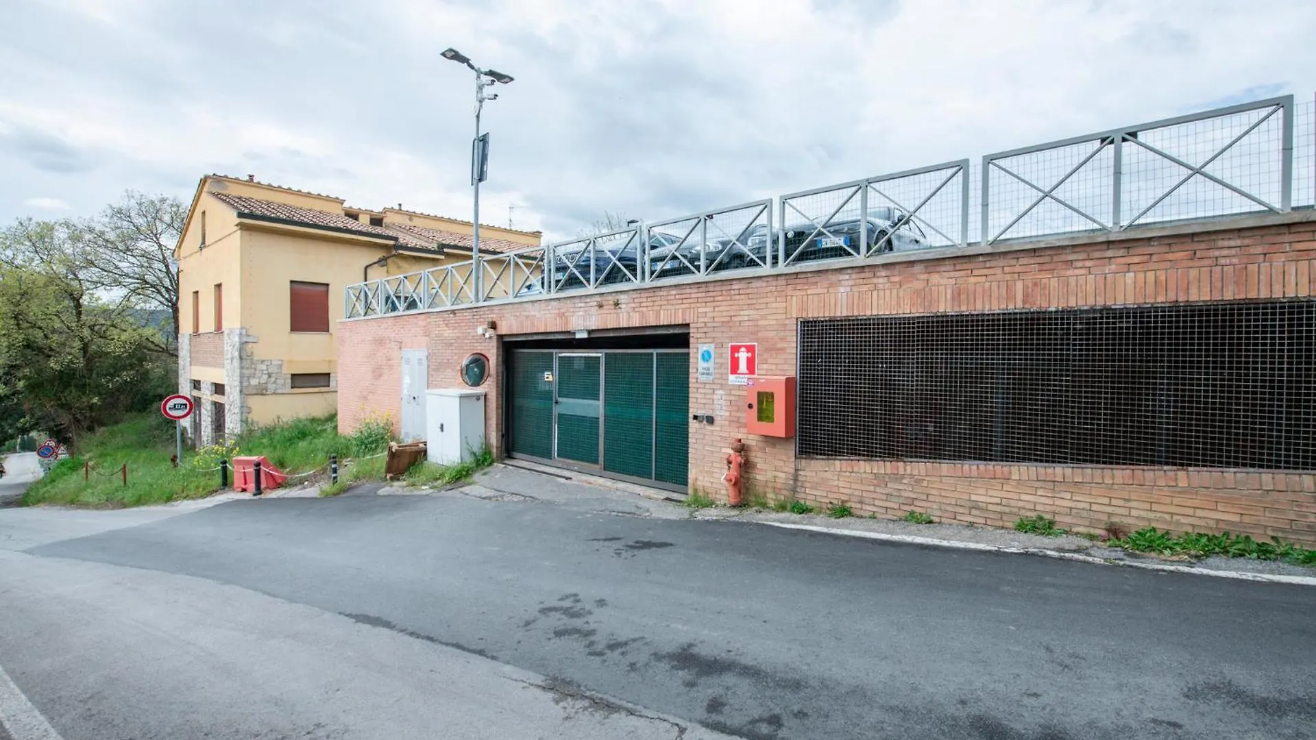 Apartment Bellavista Free Parking City Center San Gimignano Italy