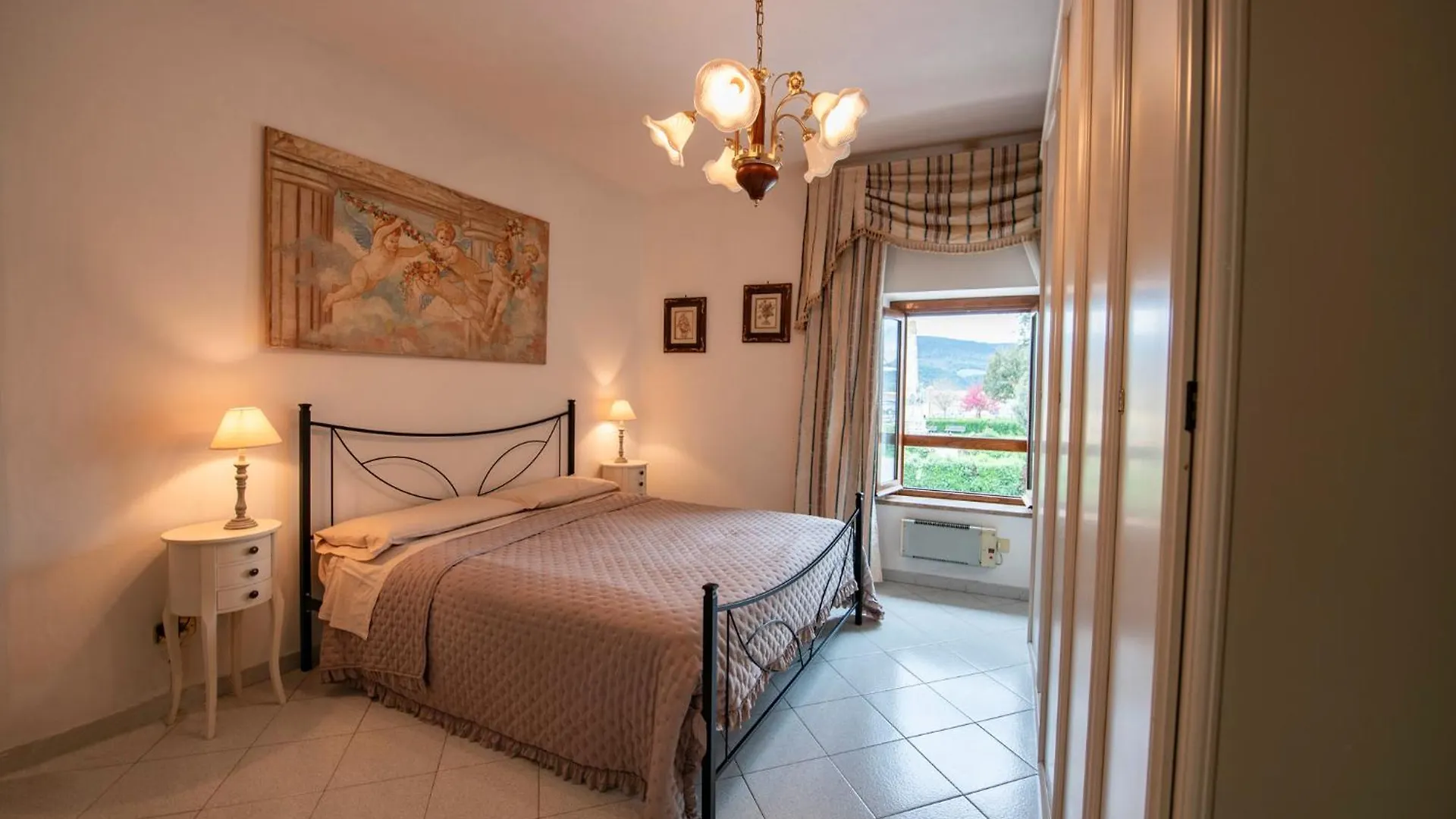 Bellavista Free Parking City Center San Gimignano