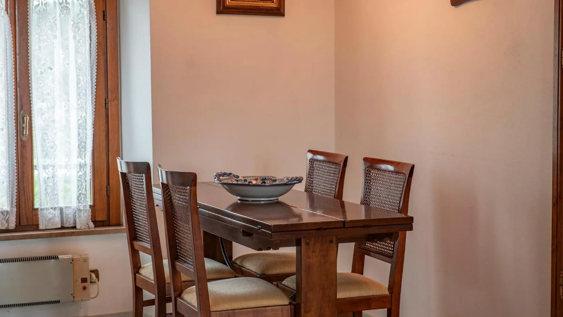 Bellavista Free Parking City Center San Gimignano 0*,  Italy